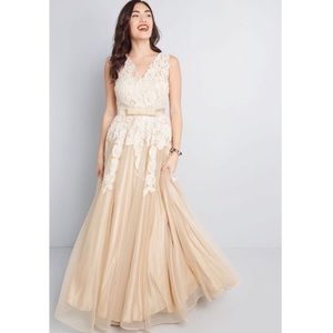 NEW ModCloth Tea Lace & Tulle Dress
